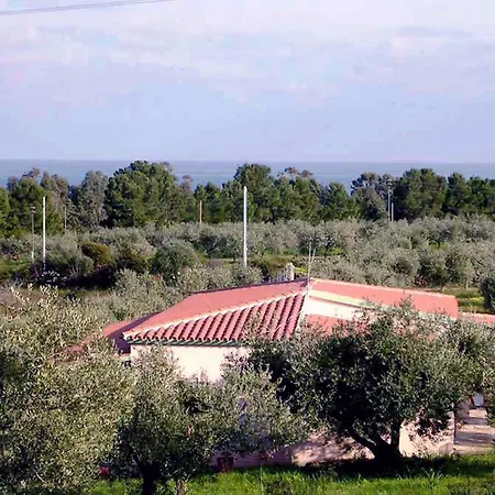 בית נופש Degli Ulivi E Delle Rose *